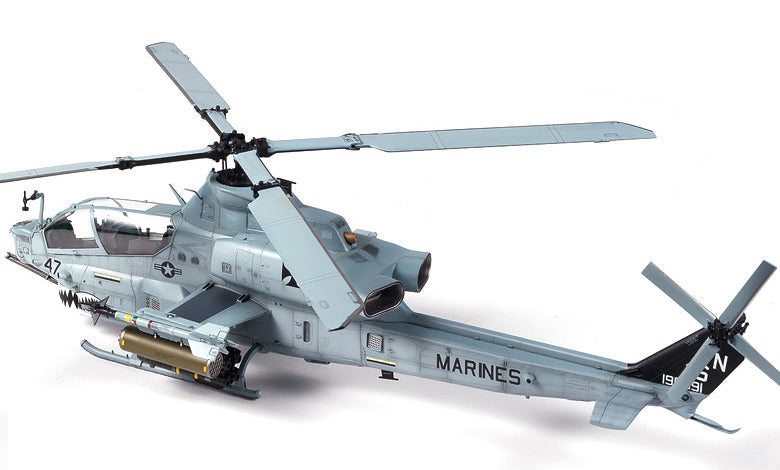 1/35 USMC AH-1Z "Shark Mouth" [Limited Edition] - immagine 3