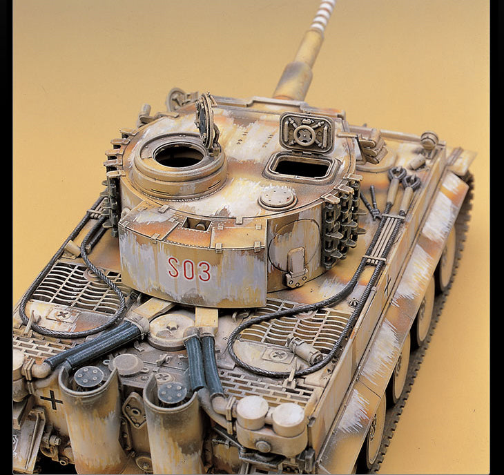 1/35 Tiger-I WWII Tank "Early-Exterior Model"