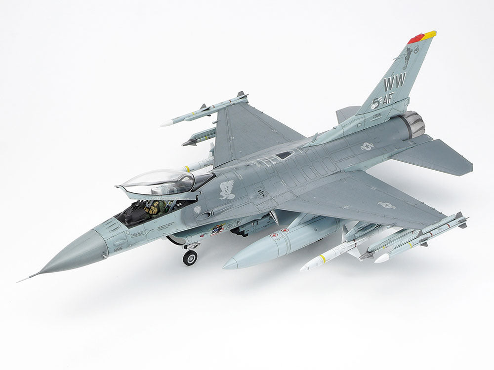 1/48 Lockheed Martin F-16CJ [Block 50] Fighting Falcon