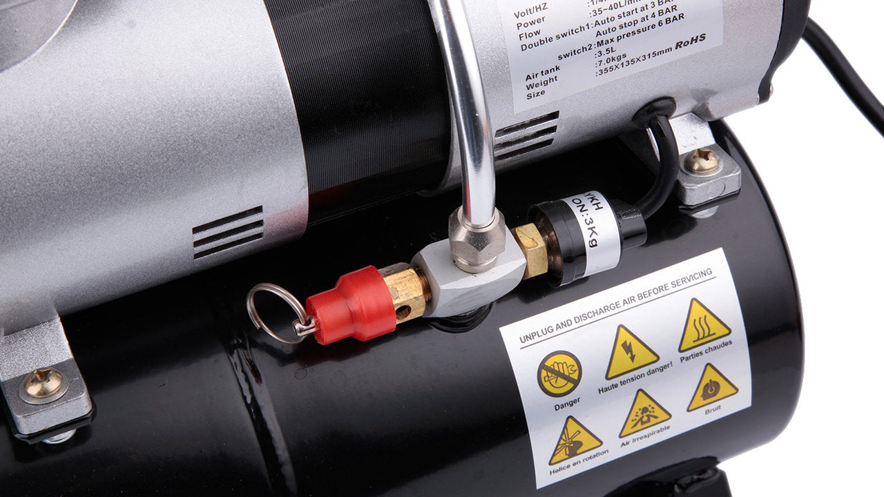 Airbrush mini compressor with air reservoir Fengda AS-196ÿ