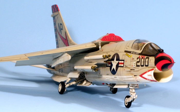 1/48 AV-8B HARRIER II PLUS HA07228