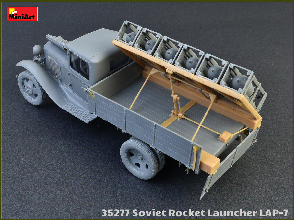1/35 Soviet Rocket Launcher Lap-7