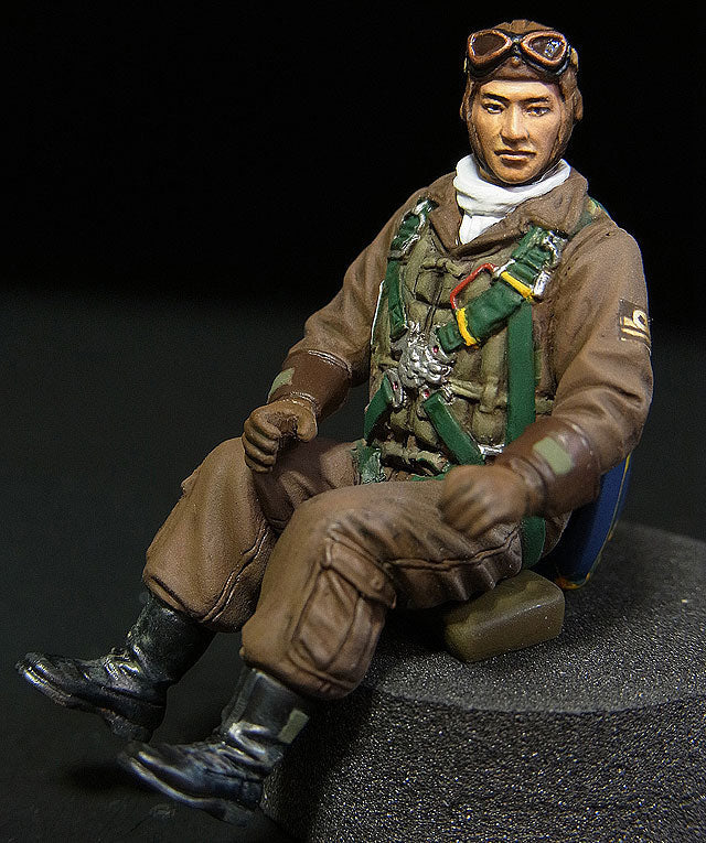 1/32 MESSERSCHMITT BF109F-4 TROP HA08881