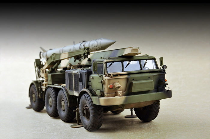 1/72 Rus. 9P113TEL with 9M21 Rocket of9K52 Luna-M Short-range Artillery