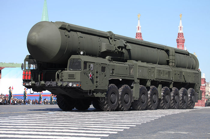 1/35 15U175 TEL of RS-12M1 Topol-M ICBM Complex