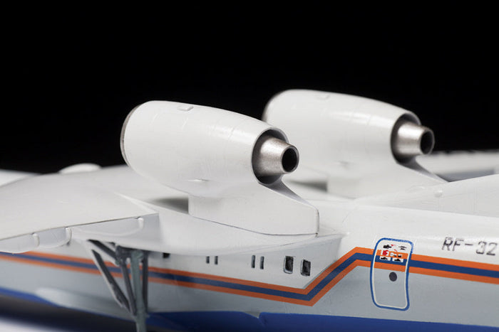 1/144 Russian Multi-Role Amphibious Aircraft Beriev Be-200ES