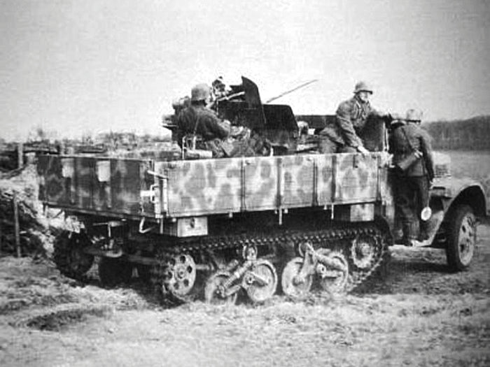 1/35 Sd.Kfz.3b with Flak 38 AA Gun