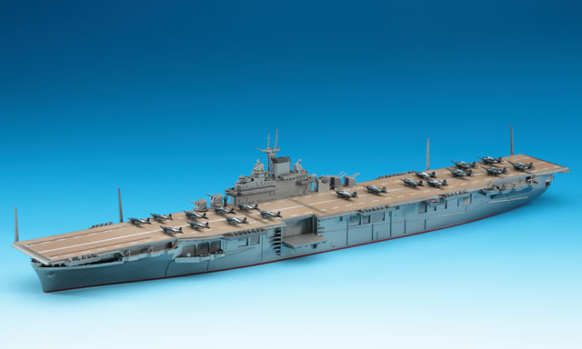 1/700 U.S. Aircraft Carrier USS Essex CV-9 Water Line Series