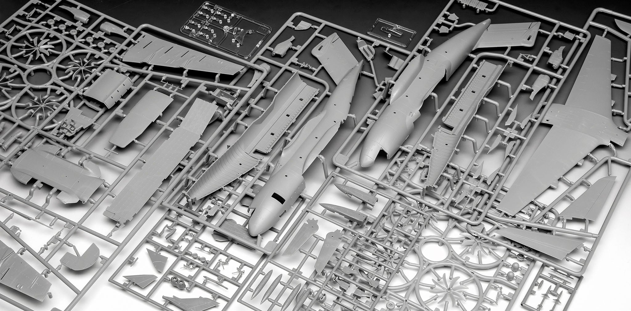 1/144 Air Defender Set: Airbus A400M & Tornado