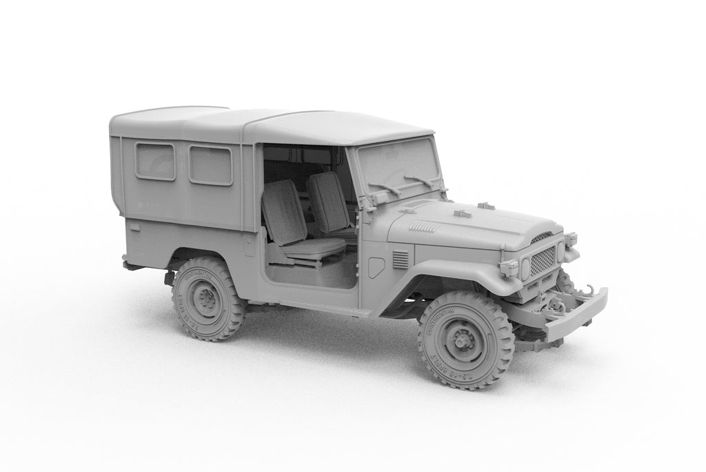 1/35 FJ43 SUV with soft top IDF & LAF