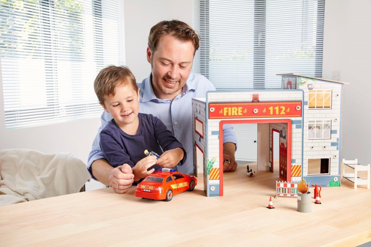 1/20 JUNIOR KIT Playset Fire Station