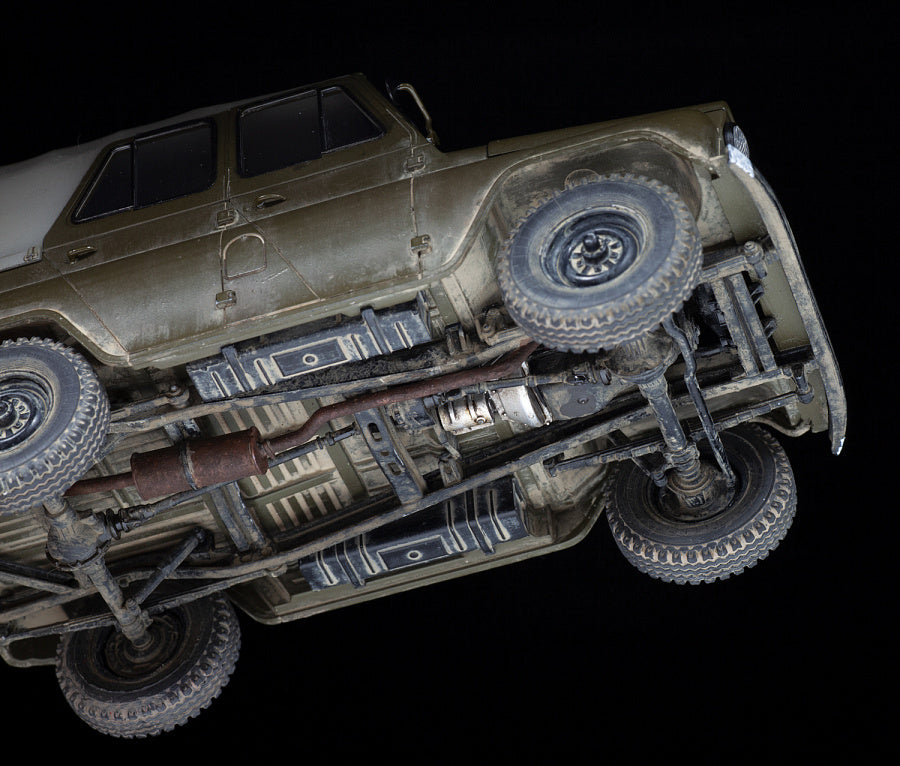 1/35 UAZ 469 Soviet military Off-Road Vehicle