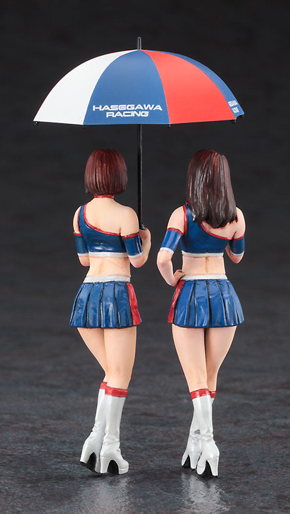 1/24 Paddock Girls Figure