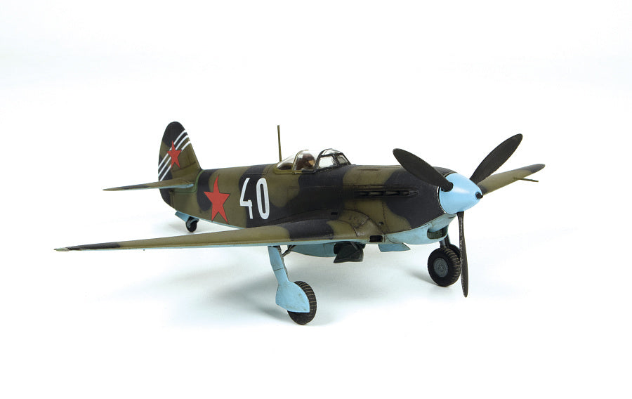 1/48 Soviet Fighter YAK-7 (Late Version)