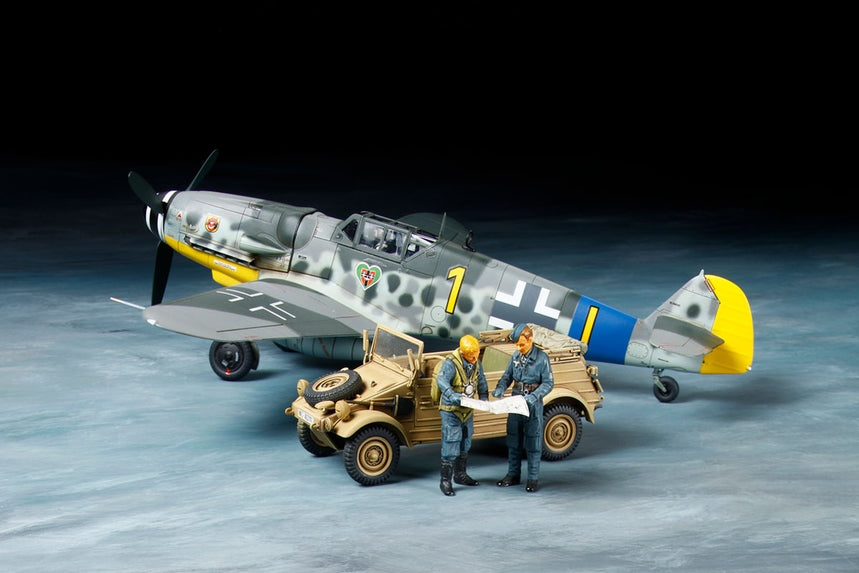 1/48 US Messerschmitt Bf109 G-6 with Kubelwagen Type 82