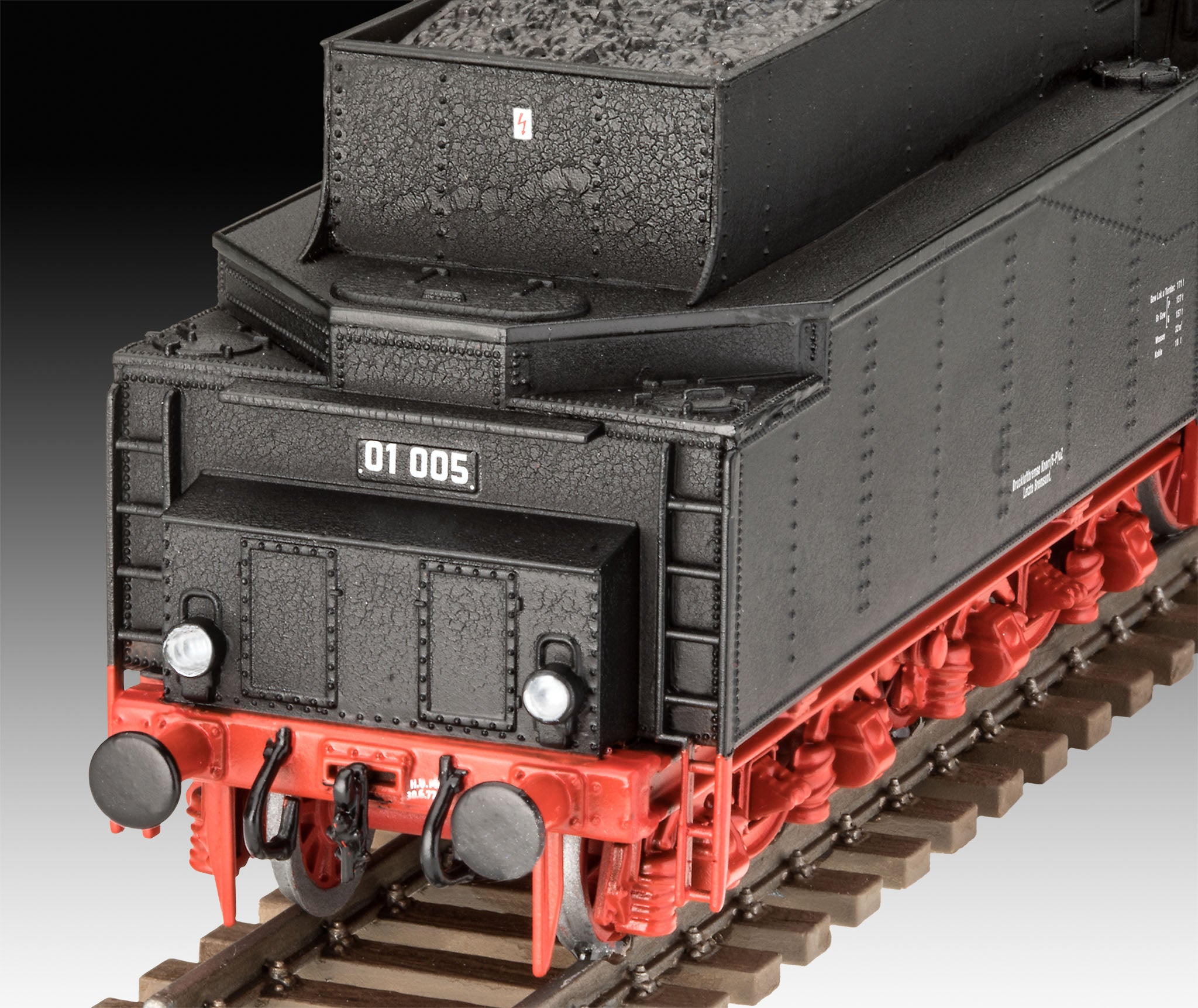 1/87 Express Locomotive BR01 & Tender 2'2' T32