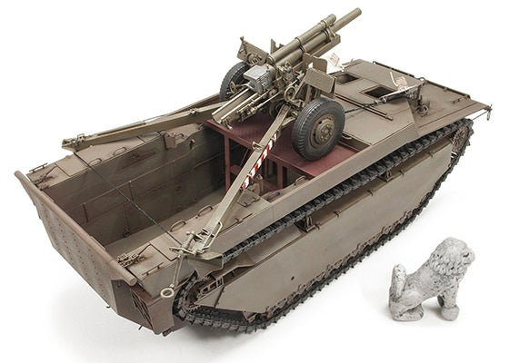 1/35 LVT 4 Buffalo Carrying M2A1 105mm Howitz
