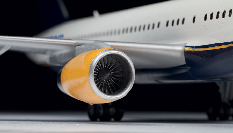 1/144 Civil Airliner Boeing 757-200