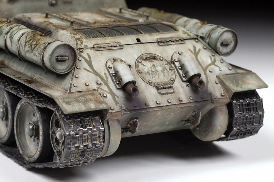1/35 SU-122 Soviet Tank Destroyer
