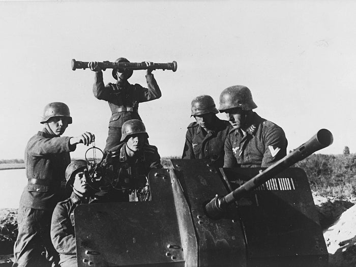 1/35 Flak 38 with Crew