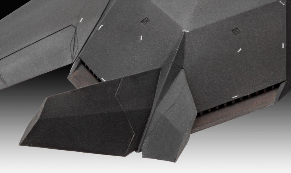 1/72 F-117A Nighthawk Stealth Fighter