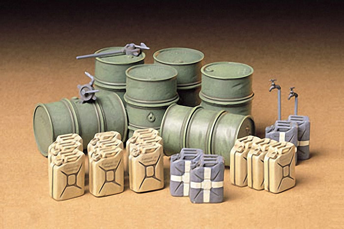 1/35 German Fuel Drum Set