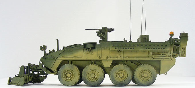 1/35 M1132 ESV Engineer Support Vehicle (SMP)