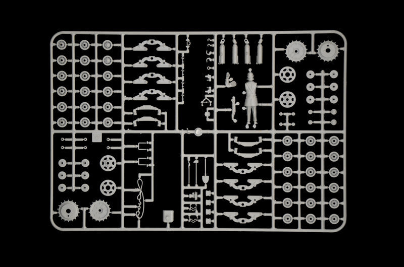 1/35 Carro Armato M14/41 I Serie with Italian Infantry