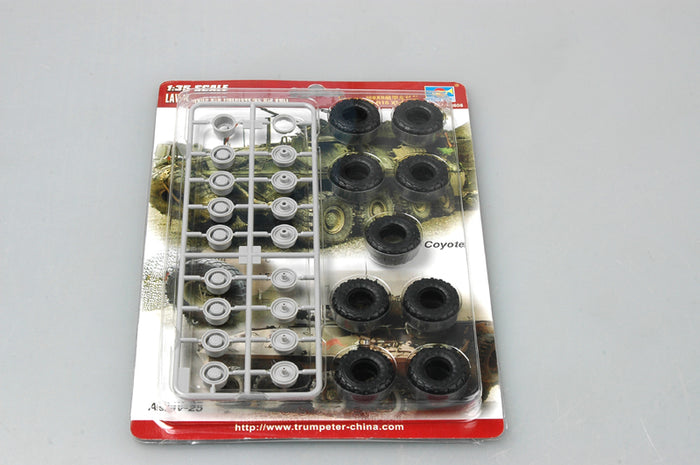 1/35 LAV II series 8X8 tyres (325/85 R16 XML)