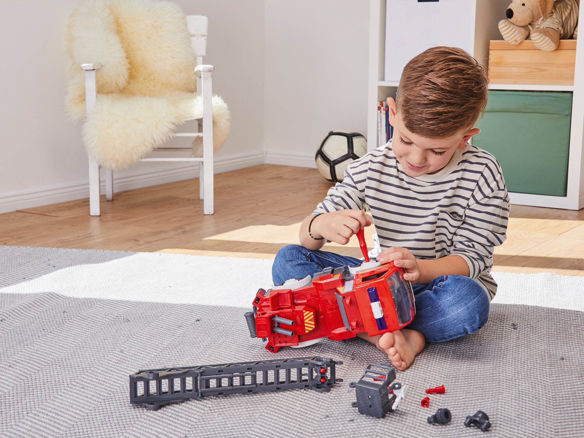 First Construction - Turntable Ladder Fire Truck
