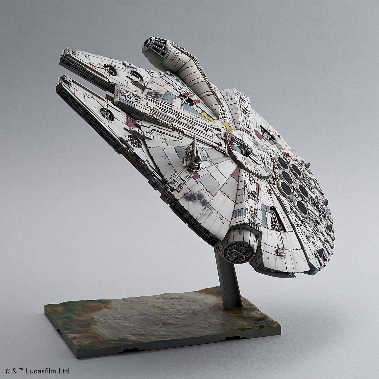 1/144 Millennium Falcon