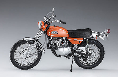 1/10 Yamaha Enduro DT250 "Mandarin Orange"