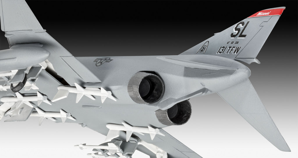 1/72 F-4E Phantom (Easy-Click System)