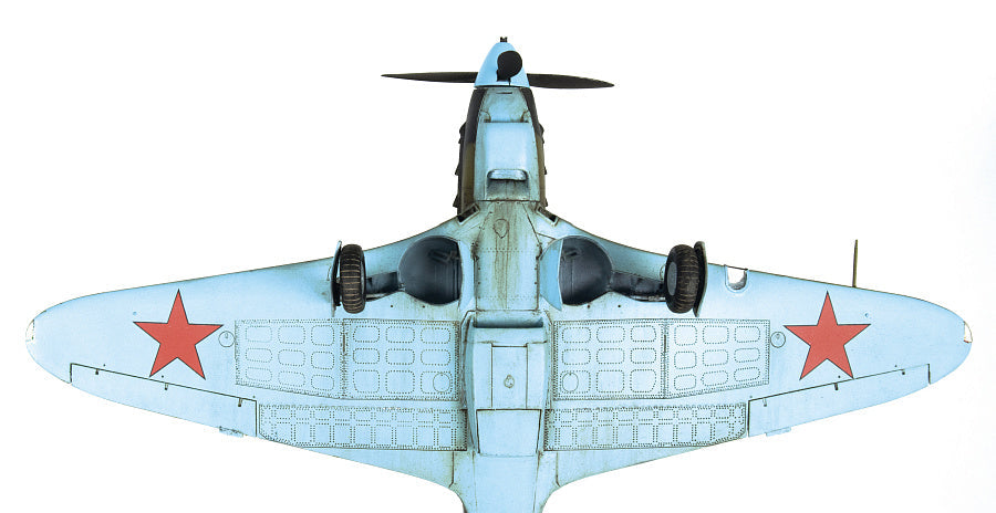 1/48 Soviet Fighter YAK-7 (Late Version)