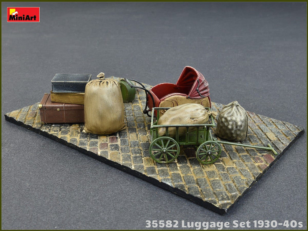 1/35 Luggage Set 1930-40s