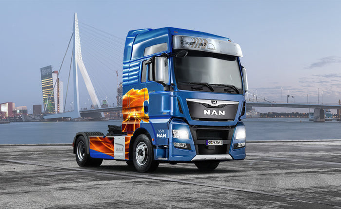 1/24 MAN TGX XXL D38
