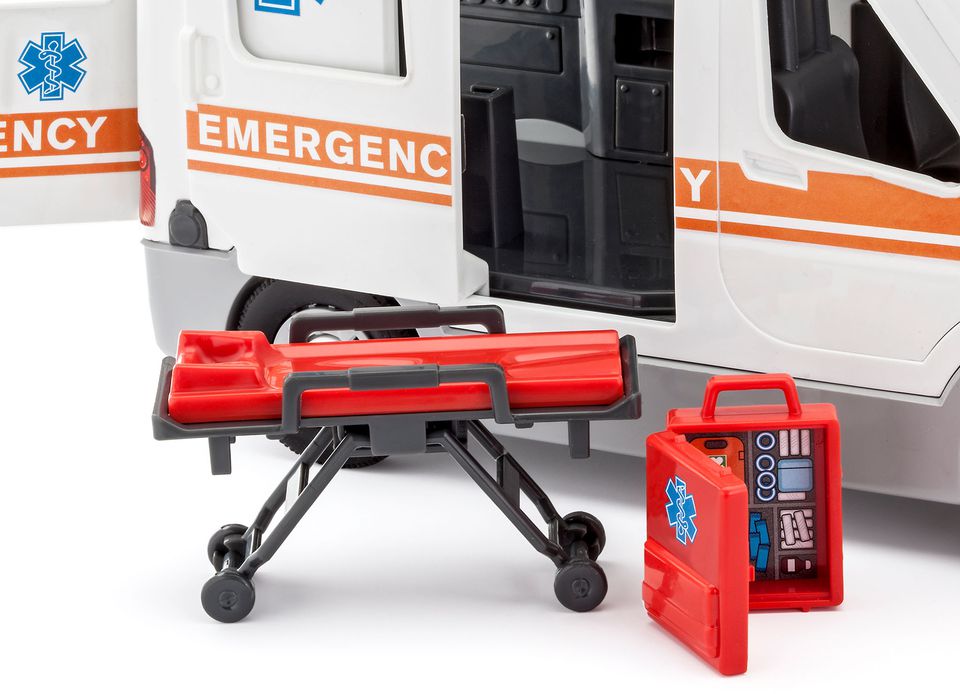1/20 JUNIOR KIT Ambulance