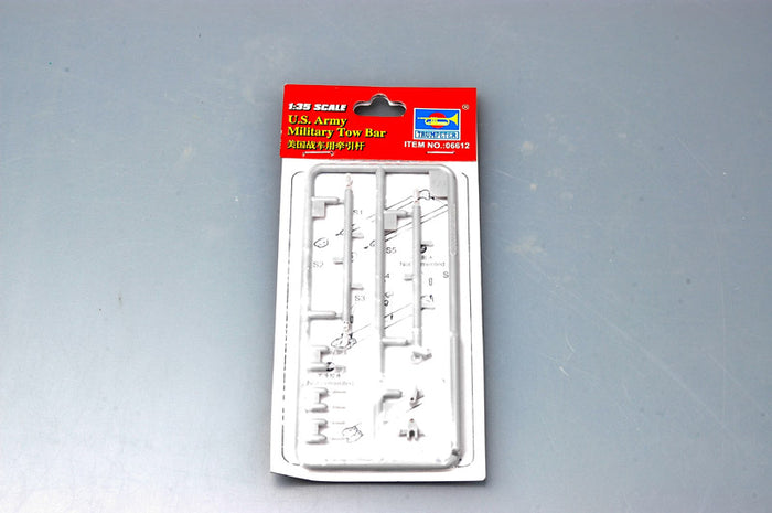 1/35 U.S. Army Military TOW Bar with Crevices
