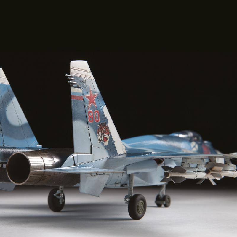 1/72 Russian Naval Fighter Sukhoi SU-33 Flanker-D
