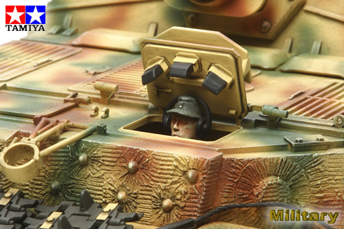1/35 German Heavy Tank Destroyed Elefant