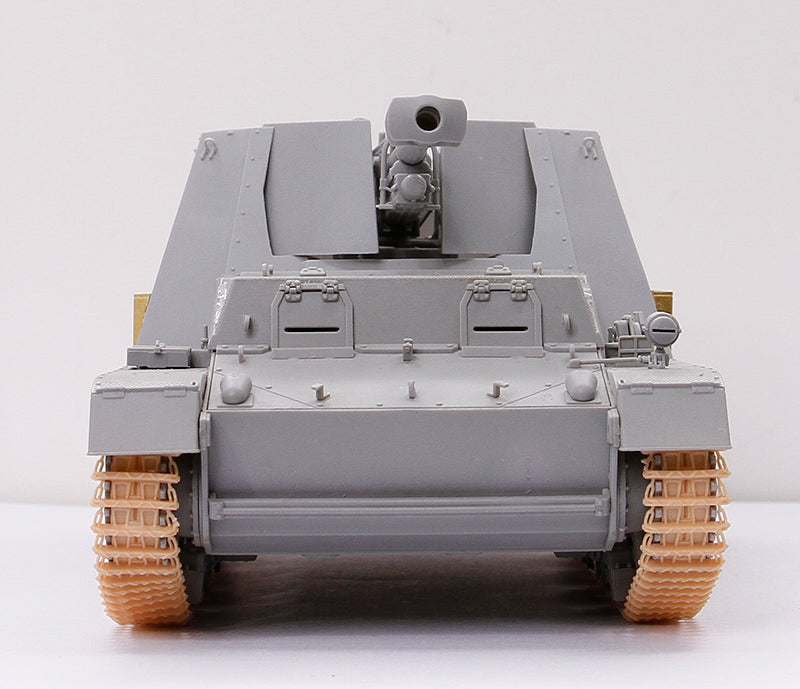 1/35 Sd.Kfz.165 HIUMMEL-WESPE (SMART KIT)