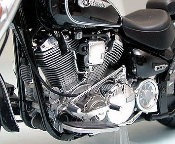 1/12 Yamaha  XV1600 Road Star